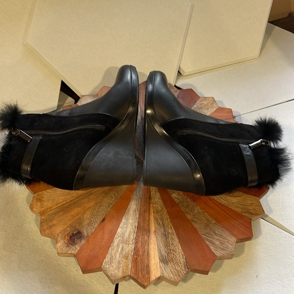 Aquatalia Leather fur trimmed wedge ankle boots size 7 1/2 - Picture 5 of 10